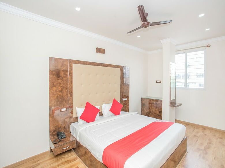 Hotel Oyo 12761 High Street