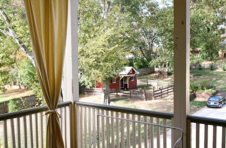 The Social Goat Bed And Breakfast