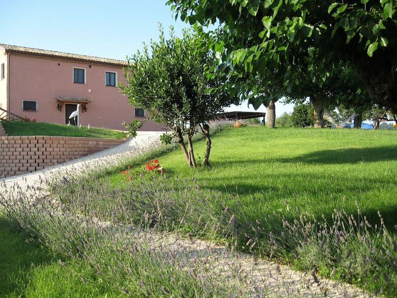 Agroturismo Airone Country House