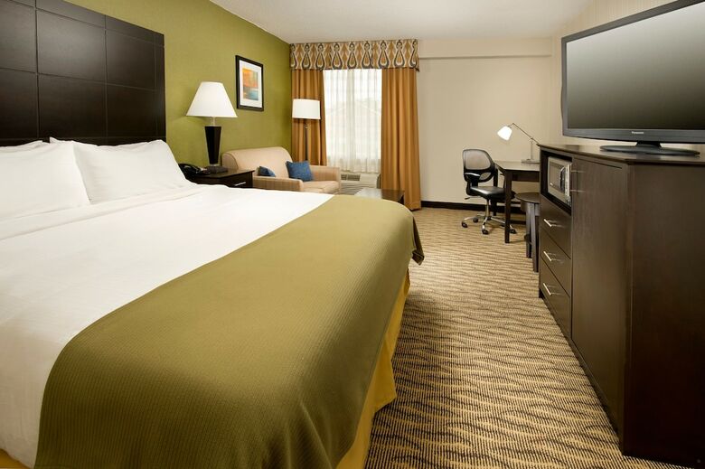 Hotel Holiday Inn Express Waldorf