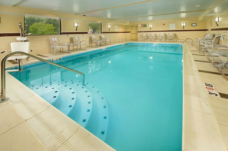 Hotel Holiday Inn Express Waldorf