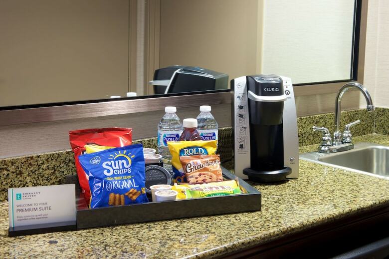 Hotel Embassy Suites By Hilton Seattle North Lynnwood