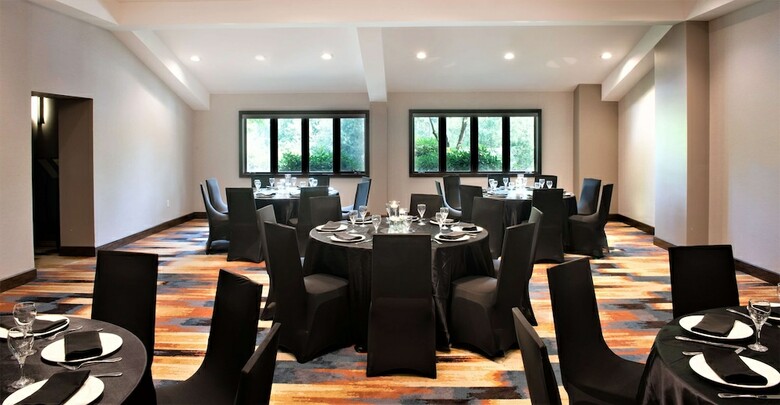 Hotel Embassy Suites By Hilton Seattle North Lynnwood
