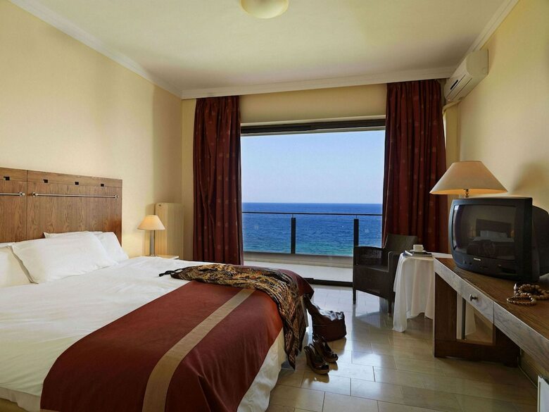 Hotel Kalamaki Beach Resort