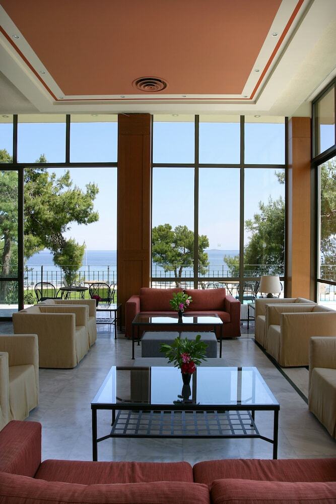 Hotel Kalamaki Beach Resort