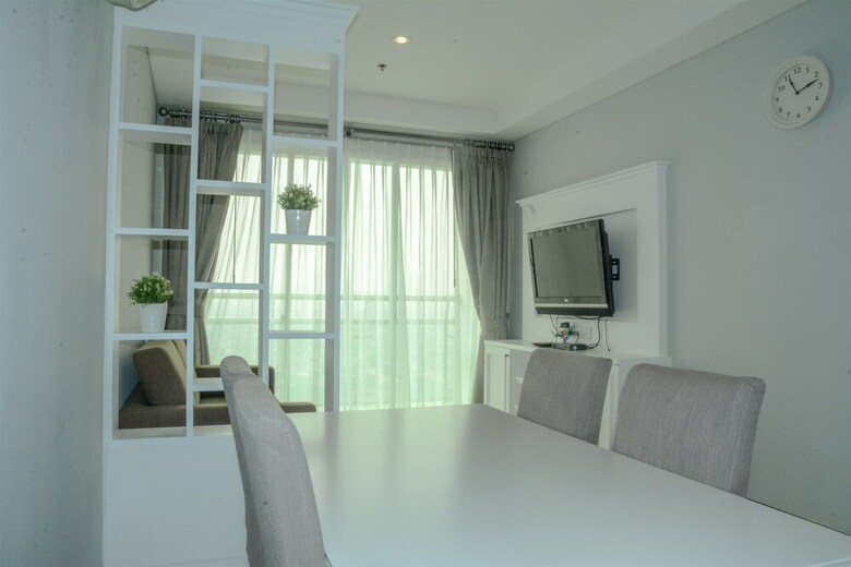 2 Bedrooms At Gallery West Apartment By Travelio