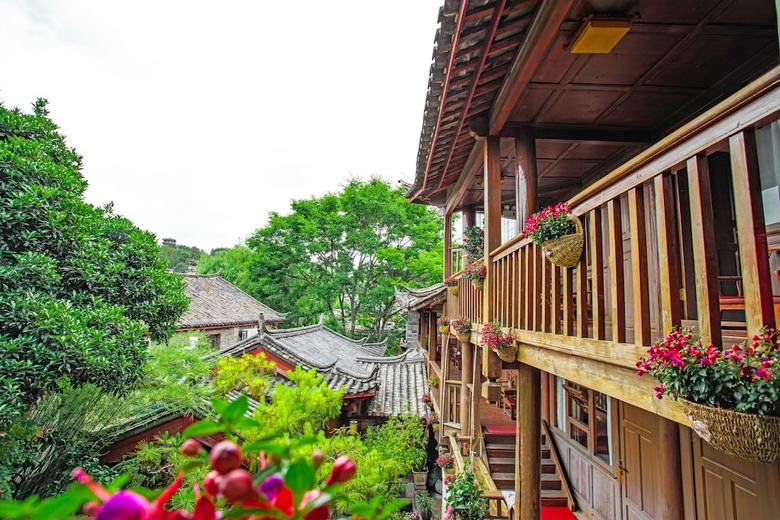 Plateau Pearl Hotel