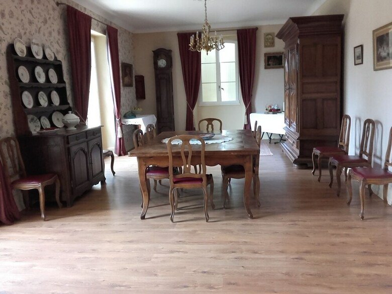 Hotel Ch�teau de Rouffiac Chambres D'h�tes Vignoble de Cahors