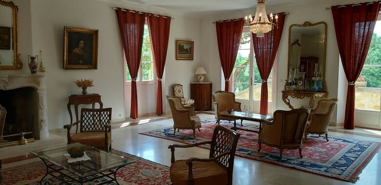 Hotel Ch�teau de Rouffiac Chambres D'h�tes Vignoble de Cahors