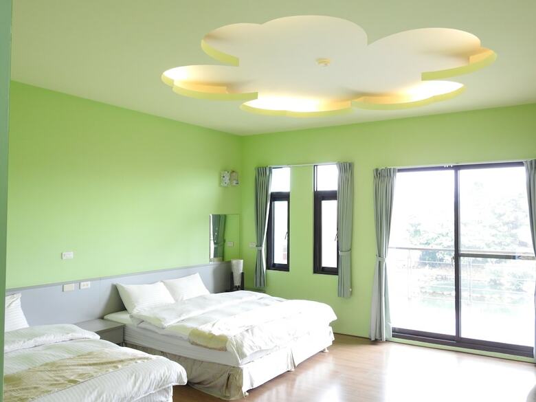 Bed & Breakfast Beauty Spring And Harvest B And B