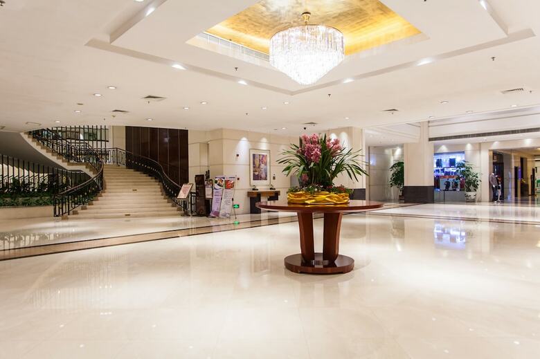 Grand View Hotel