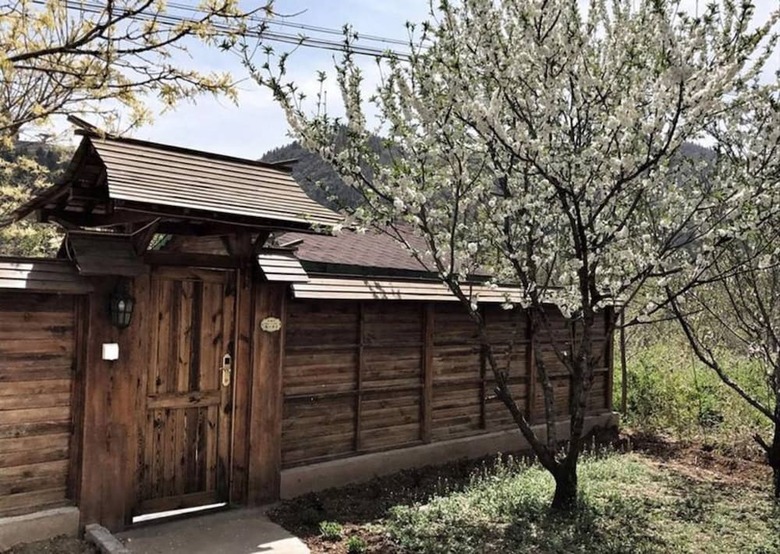 Hotel Yun Ju Courtyard Apartment