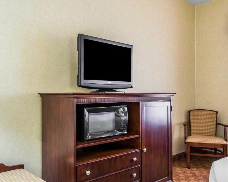 Hotel Comfort Suites South Point - Huntington