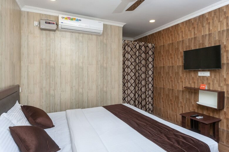 Hotel Oyo 13006 Arumbakkam Inn