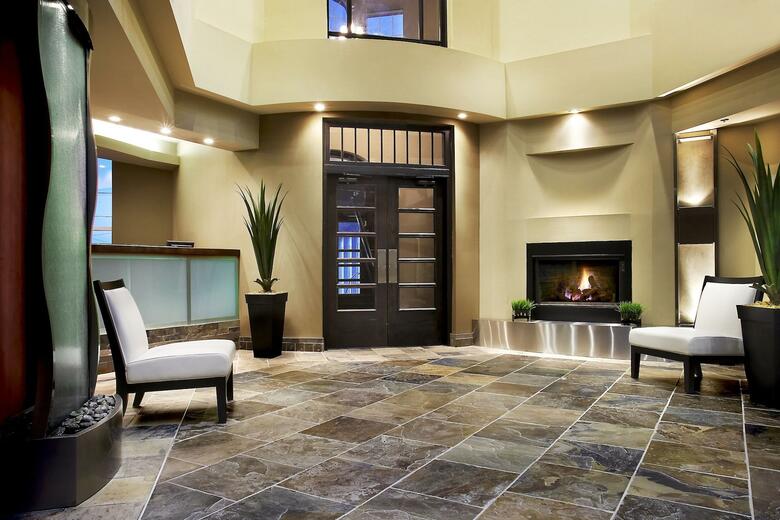Hotel Sterling Inn & Spa