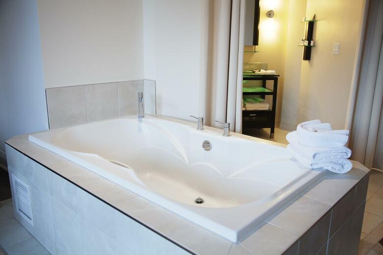 Hotel Sterling Inn & Spa