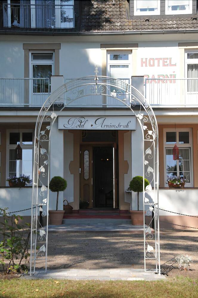 Bed & Breakfast Arnimsruh Hotel Garni