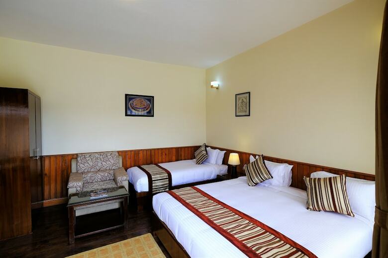 Hotel Mukhum International