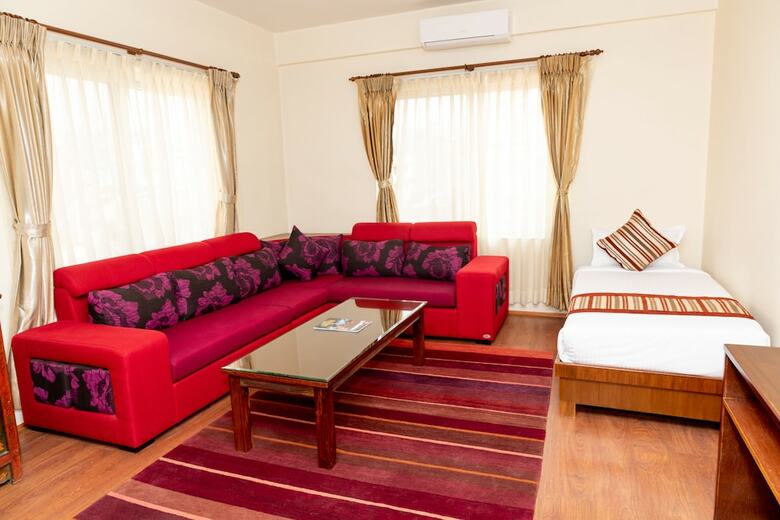 Hotel Mukhum International