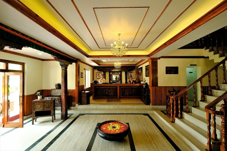 Hotel Mukhum International