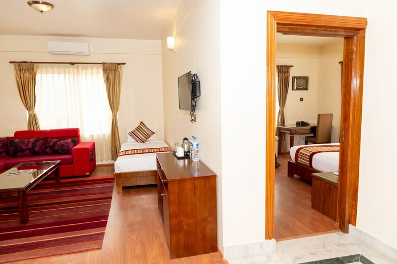 Hotel Mukhum International