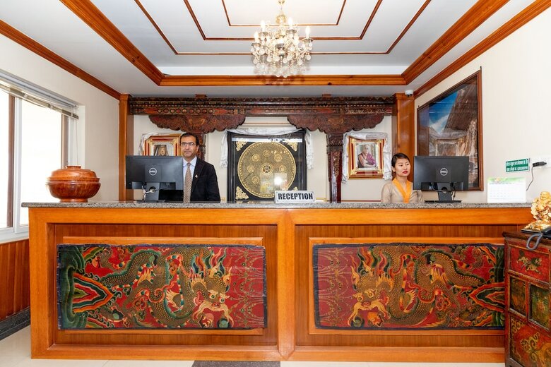 Hotel Mukhum International