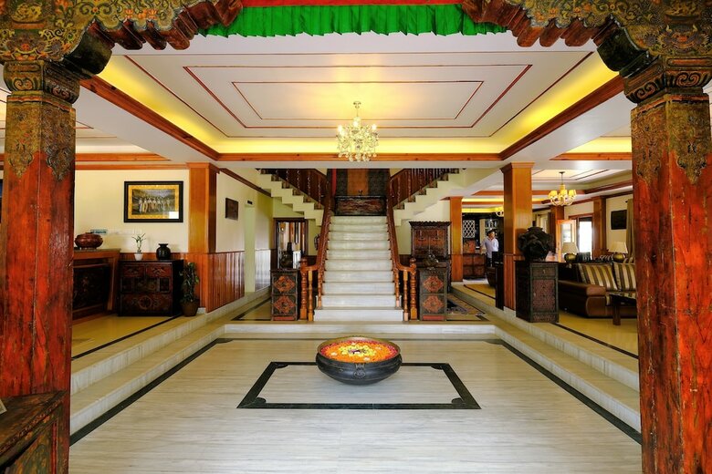 Hotel Mukhum International