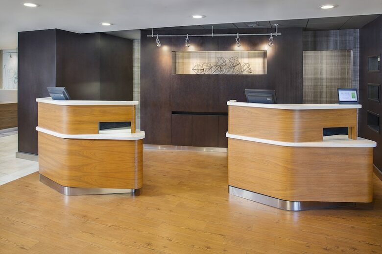 Hotel Courtyard By Marriott Birmingham Homewood