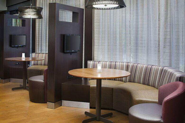 Hotel Courtyard By Marriott Birmingham Homewood