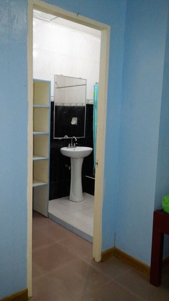 Hotel Yellow House Vacation Rental