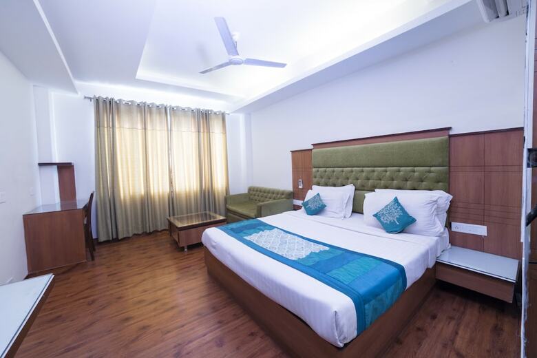 Hotel Classic Residency