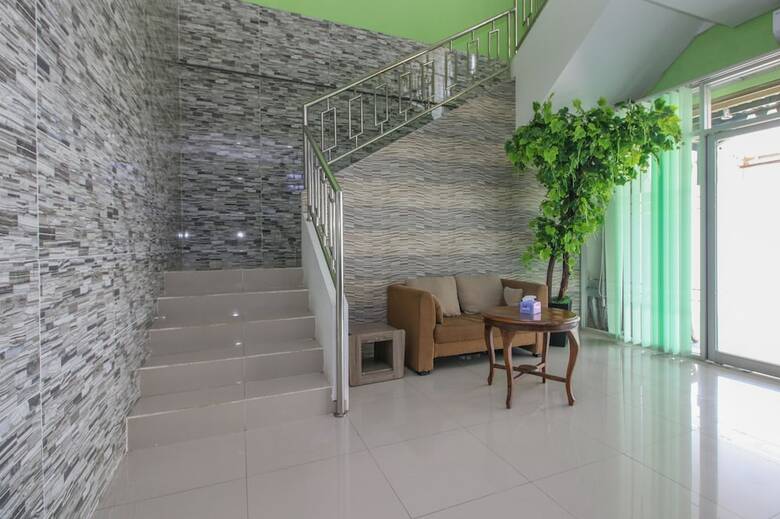 Hotel Airy Bandara Adi Soemarmo 3 Solo