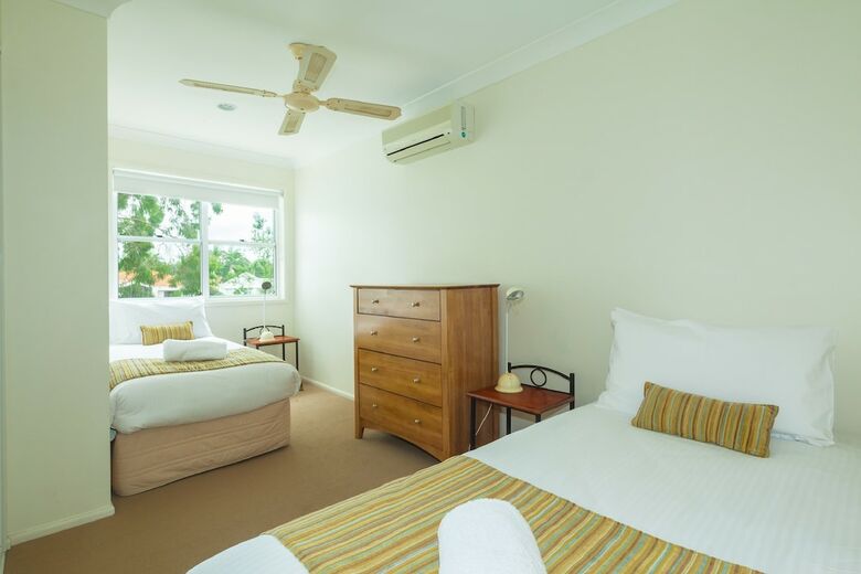Noosa Entrance Waterfront Resort