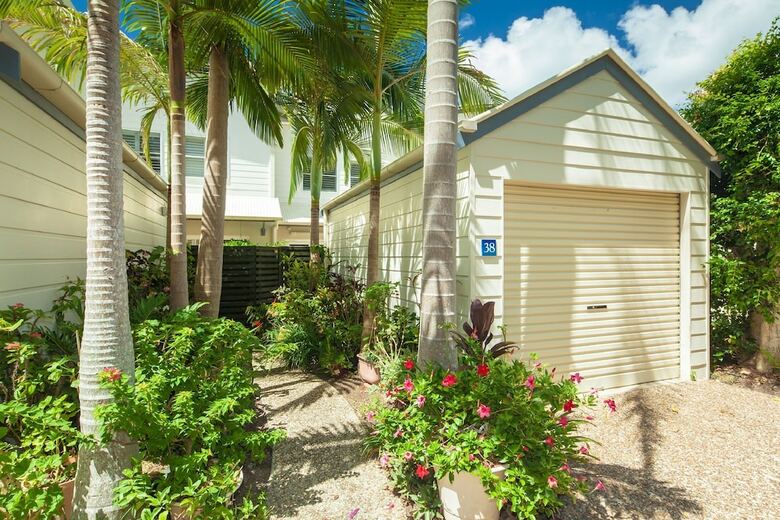 Noosa Entrance Waterfront Resort