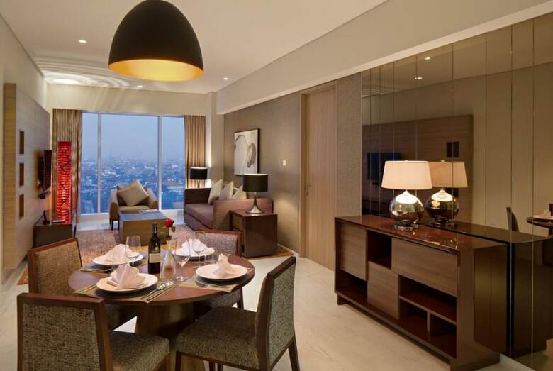 Oakwood Hotel & Residence Surabaya