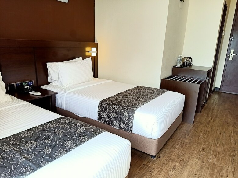 Hotel Lanjut Beach & Golf Resort