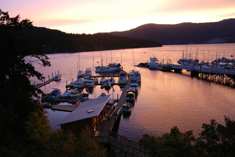 Hotel Brentwood Bay Resort & Spa