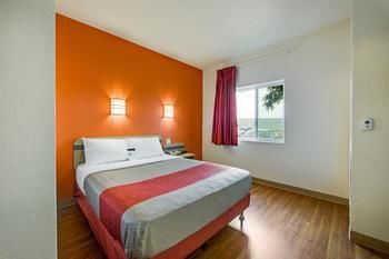 Motel 6 - Toronto - Brampton