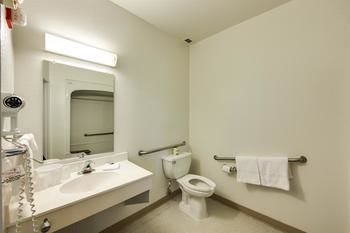 Motel 6 - Toronto - Brampton