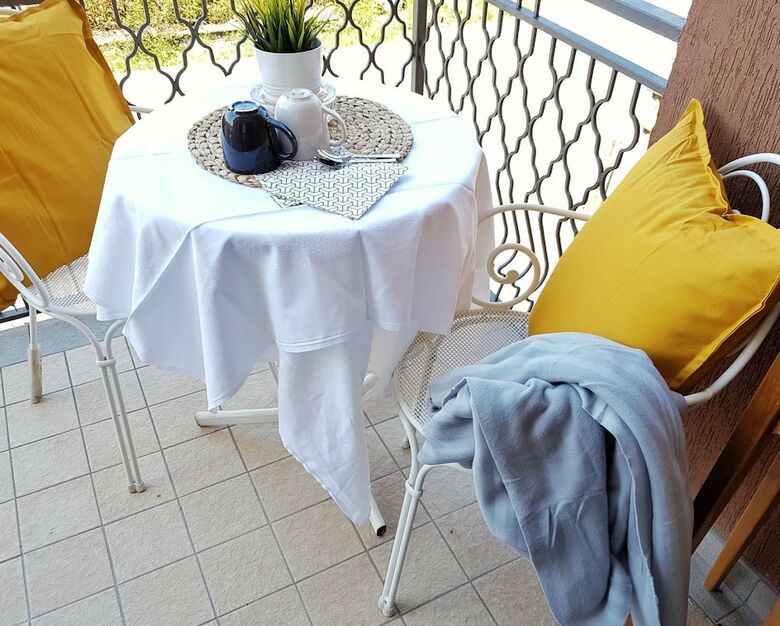 B&B Celeste