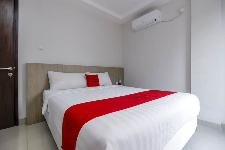 Hotel Reddoorz Plus @ Tb Simatupang