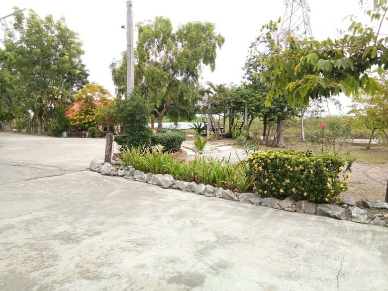 Hotel Vassanadee Resort And Camp