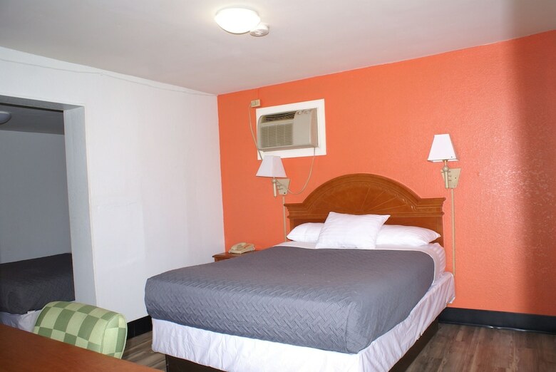 Whispering Pines Motel