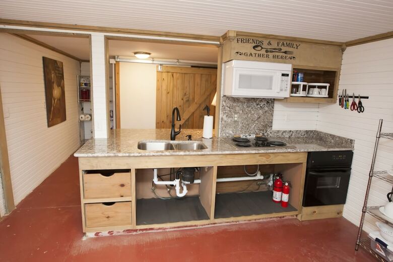 Cora's Cabins