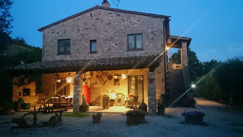 Casale La Pietra Gialla B&B