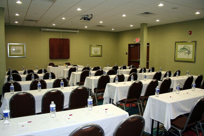Hotel Comfort Suites At Fairgrounds-casino