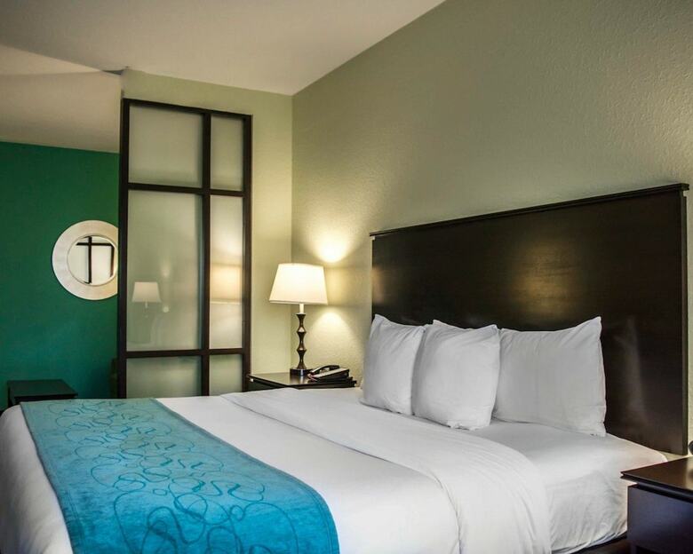 Hotel Comfort Suites At Fairgrounds-casino
