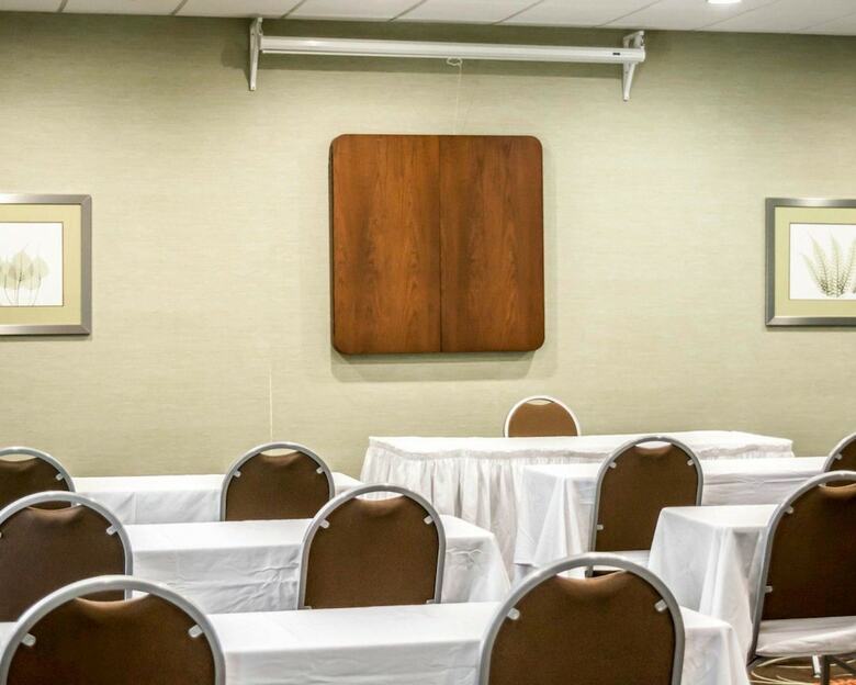 Hotel Comfort Suites At Fairgrounds-casino