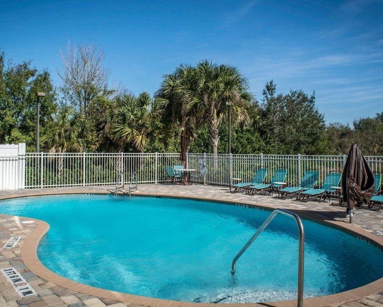 Hotel Comfort Suites At Fairgrounds-casino