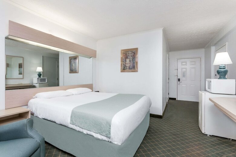 Hotel Microtel Inn By Wyndham Athens